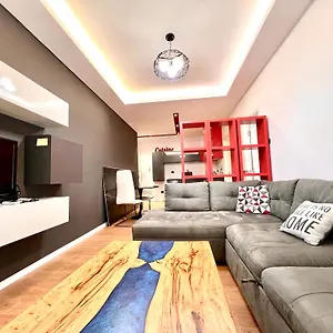 Downtown Grand Comfort Tirana
